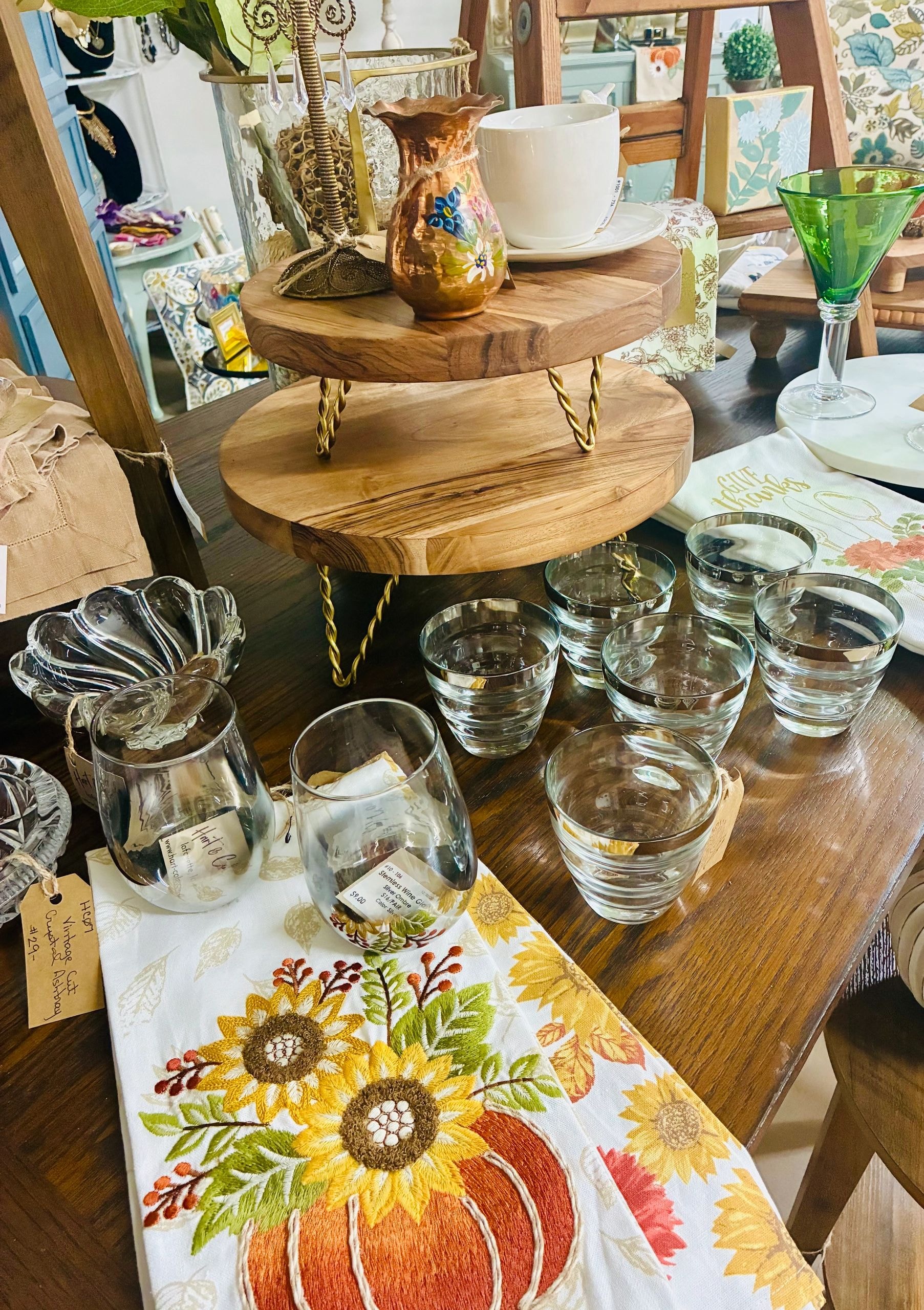 Hart & Cole interior consignment pieces